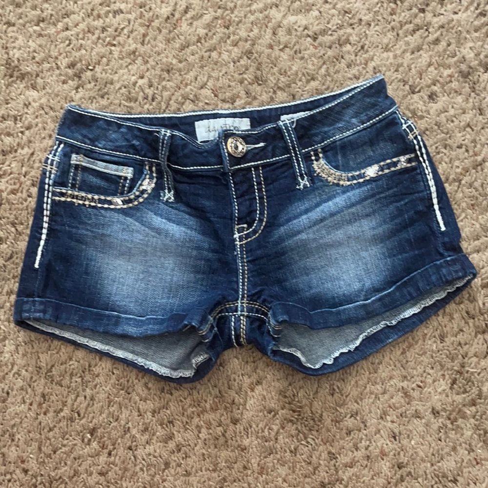 Daytrip Scorpio Denim Shorts Size 28